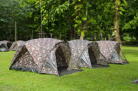 军用迷彩帐篷背景